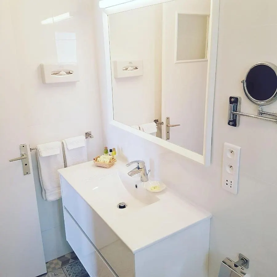 Hotel De Charme Brise Marine Saint-Jean-Cap-Ferrat 3*,