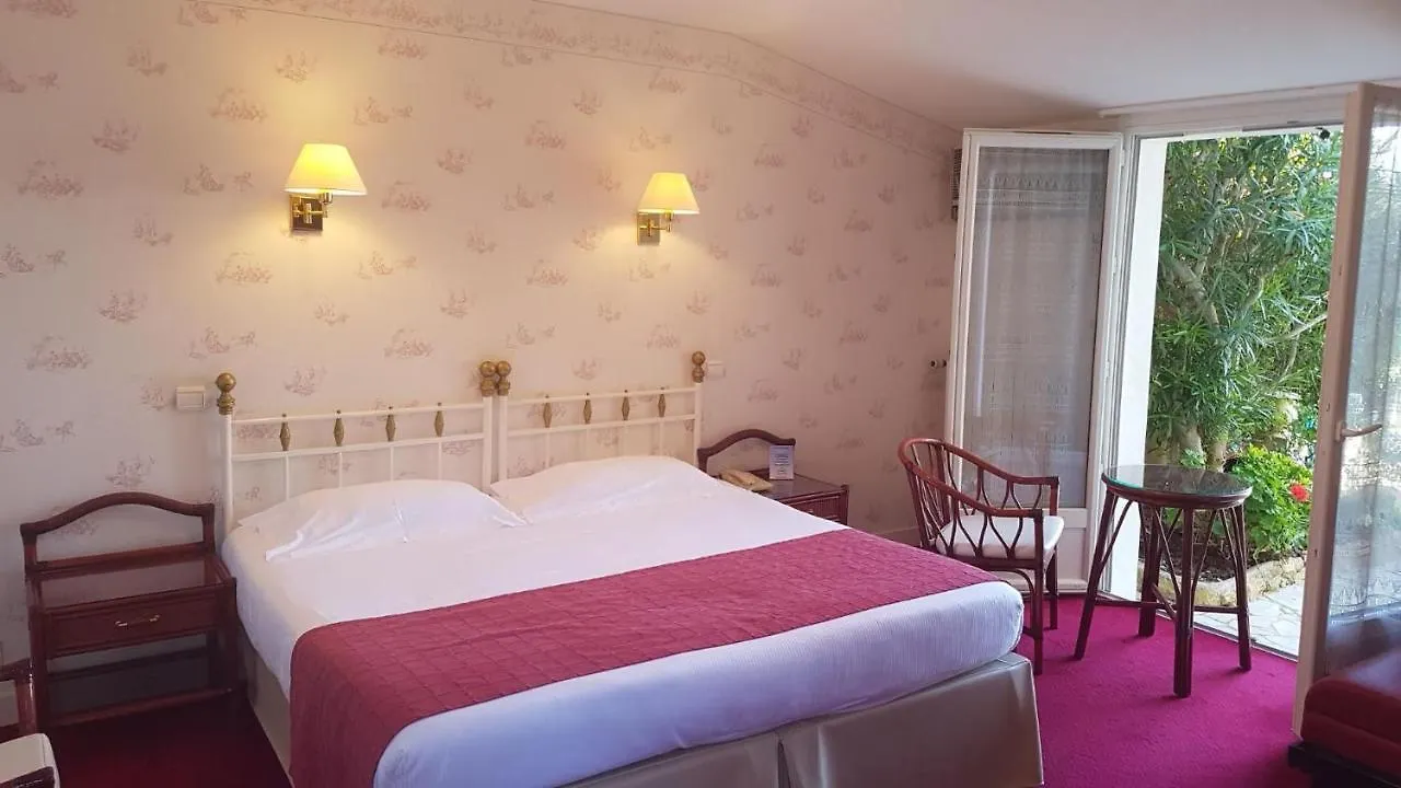 Hotel De Charme Brise Marine Saint-Jean-Cap-Ferrat 3*,